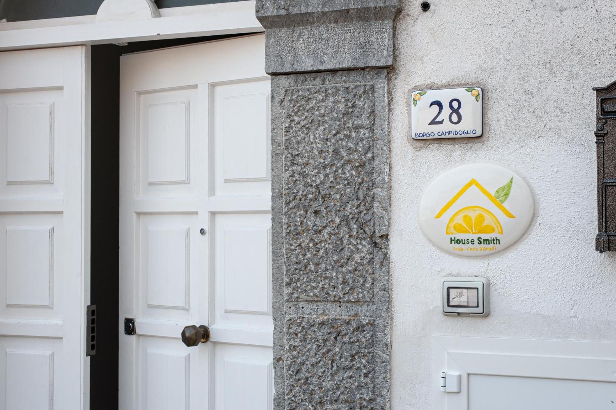 Apartment House Smith Scala